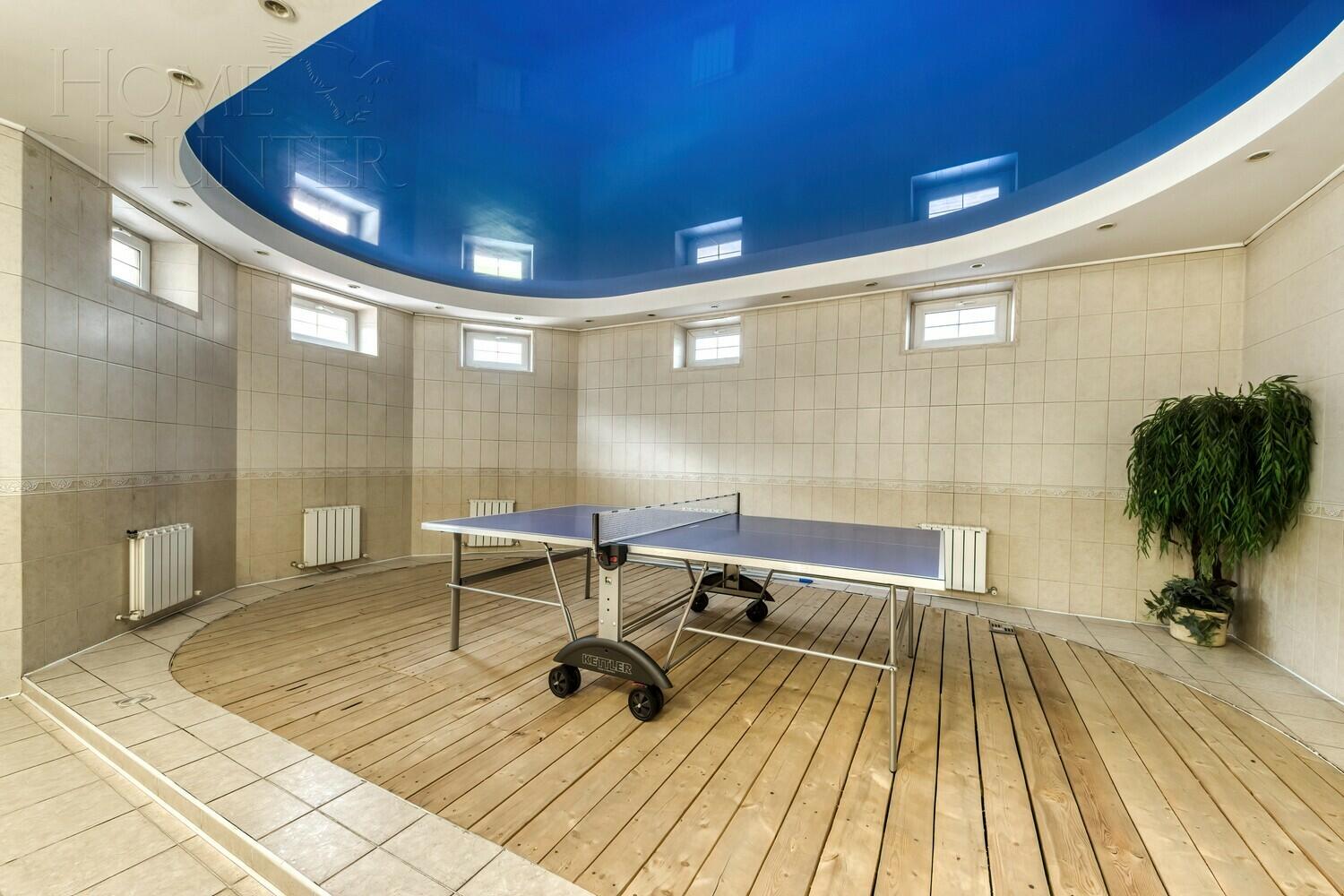 3-этажный коттедж 650 м² с отделкой