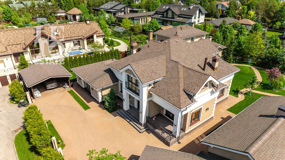 2-этажный коттедж 550 м² с отделкой
