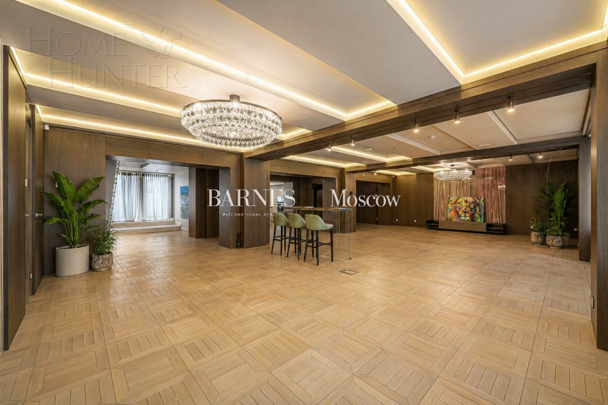 2-УРОВНЕВЫЙ ТАУНХАУС С ОТДЕЛКОЙ 360 М² НА 1 ЭТАЖЕ