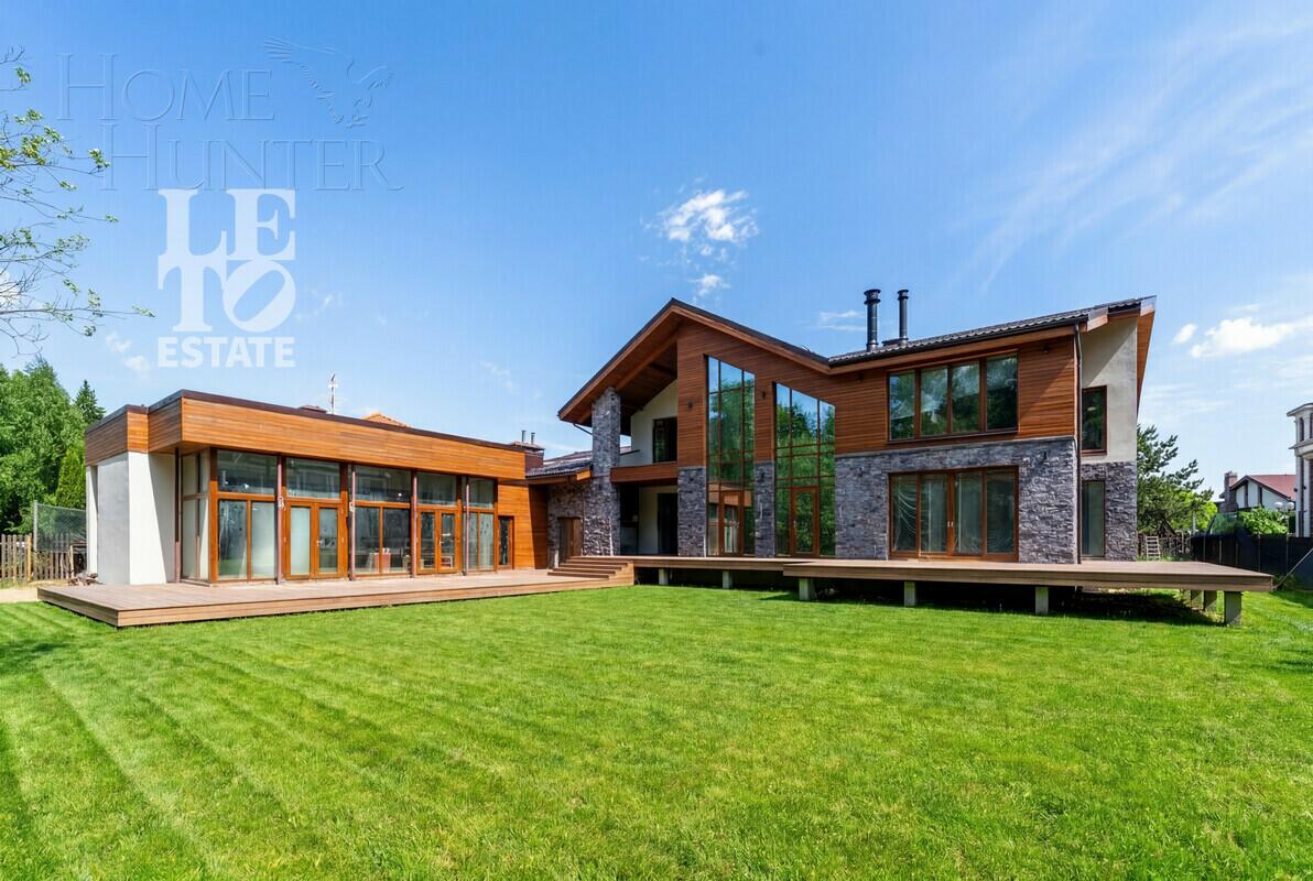 2-этажный коттедж 1 150 м² без отделки