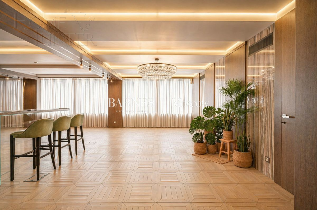 2-УРОВНЕВЫЙ ТАУНХАУС С ОТДЕЛКОЙ 360 М² НА 1 ЭТАЖЕ