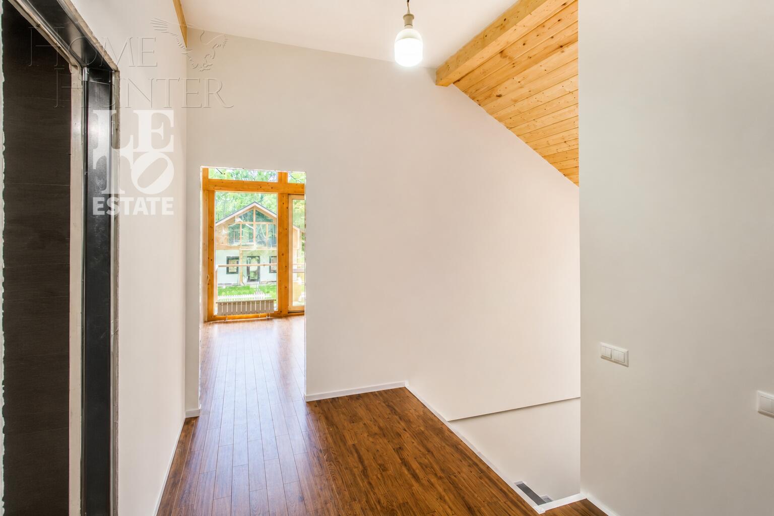 2-этажный коттедж 240 м² без отделки