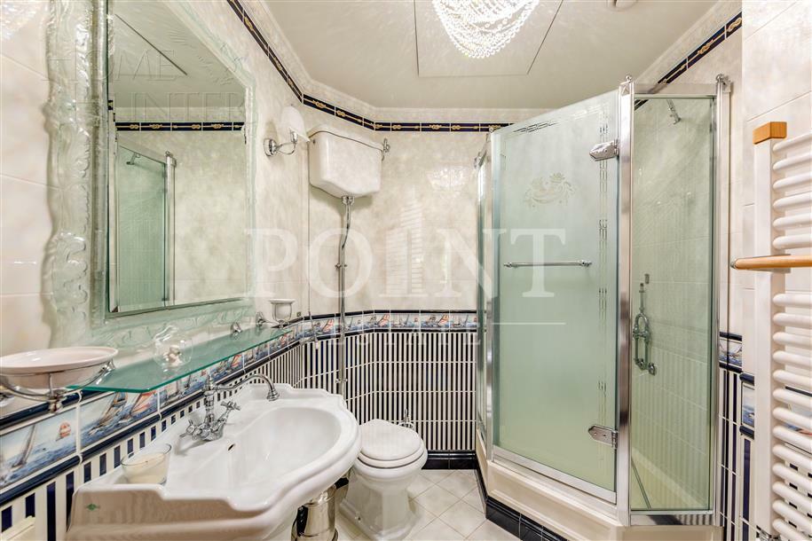 2-этажный коттедж 800 м² с отделкой