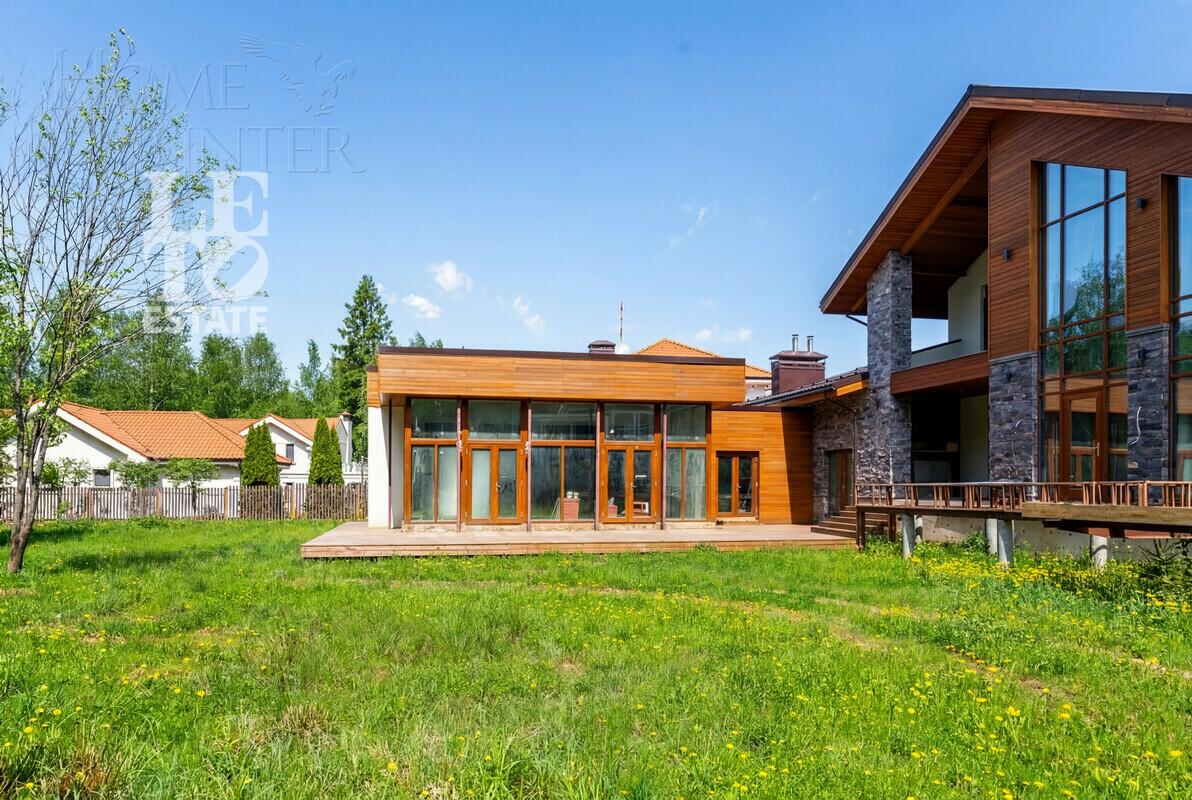 2-этажный коттедж 1 150 м² без отделки