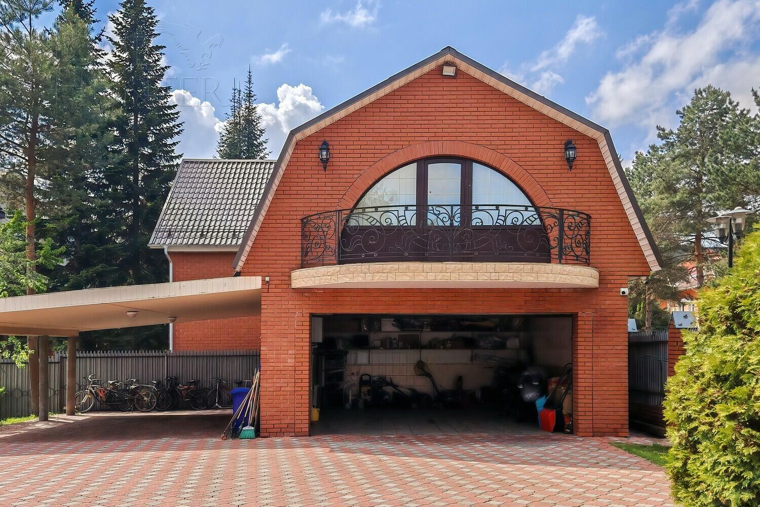 3-этажный коттедж 650 м² с отделкой