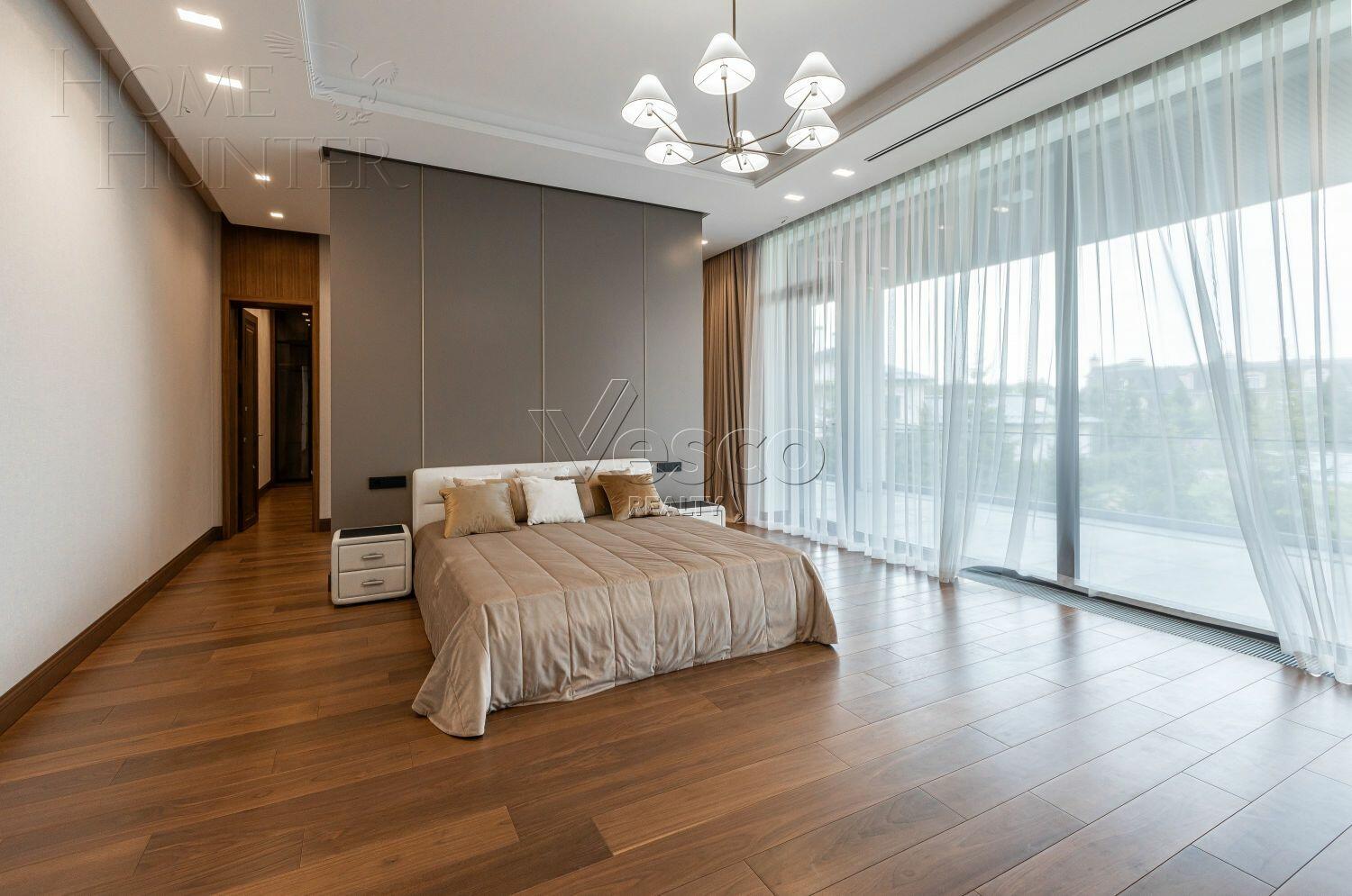 2-этажный коттедж 1 100 м² с отделкой