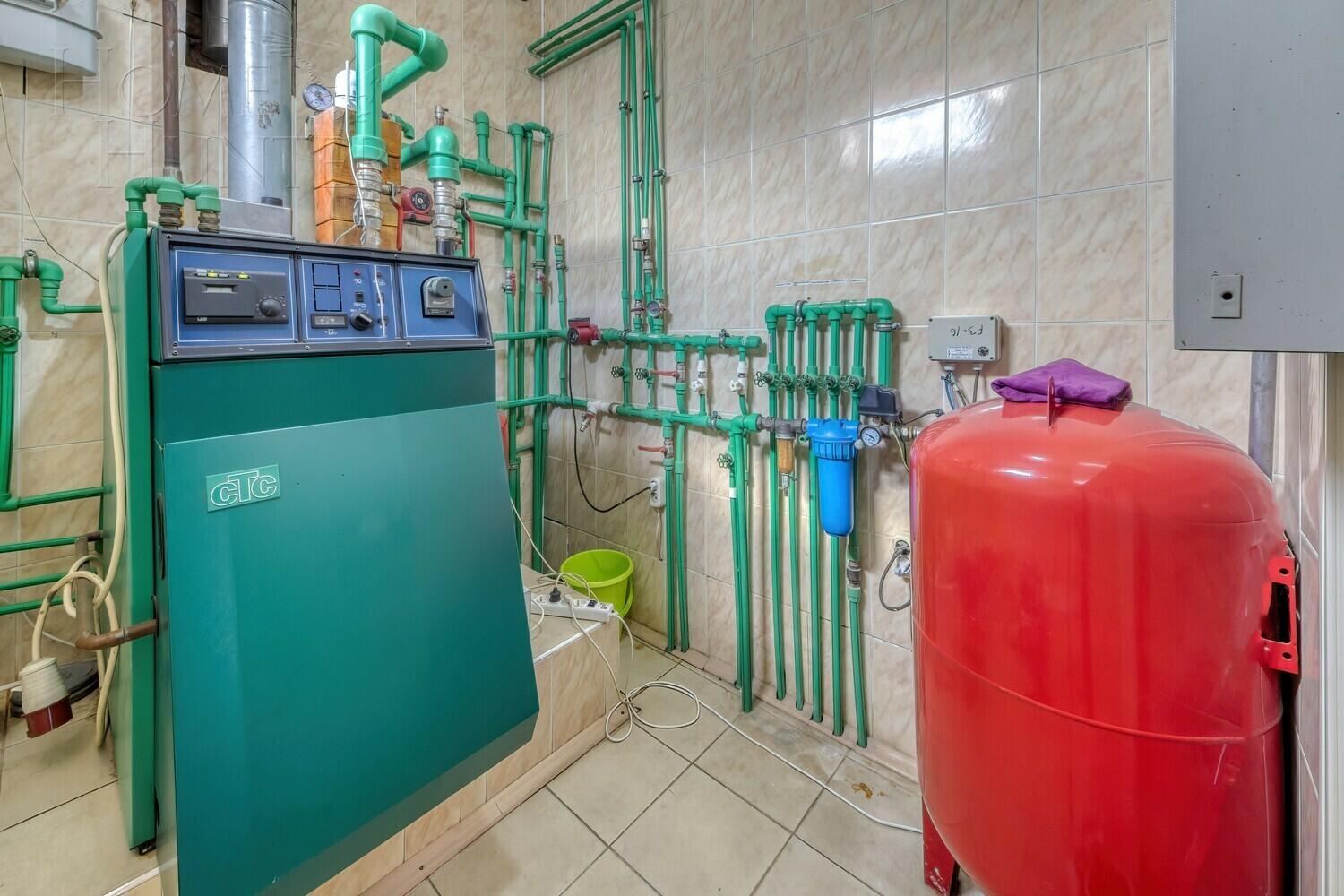 3-этажный коттедж 650 м² с отделкой