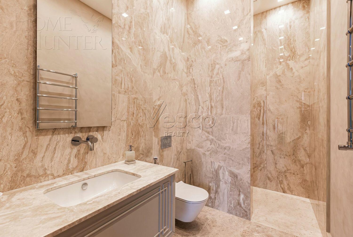 2-этажный коттедж 1 100 м² с отделкой