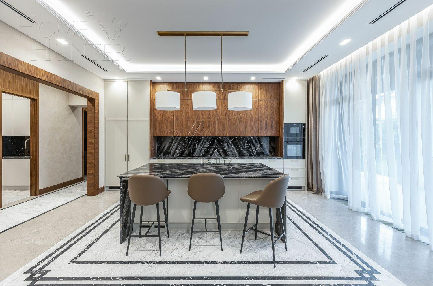 2-этажный коттедж 1 100 м² с отделкой