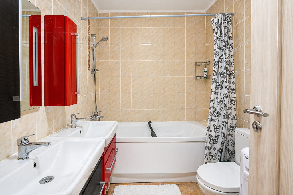 3-этажный коттедж 250 м² с отделкой