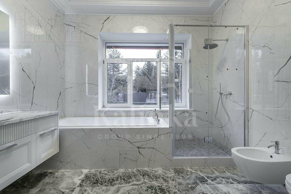 2-этажный коттедж 400 м² с отделкой