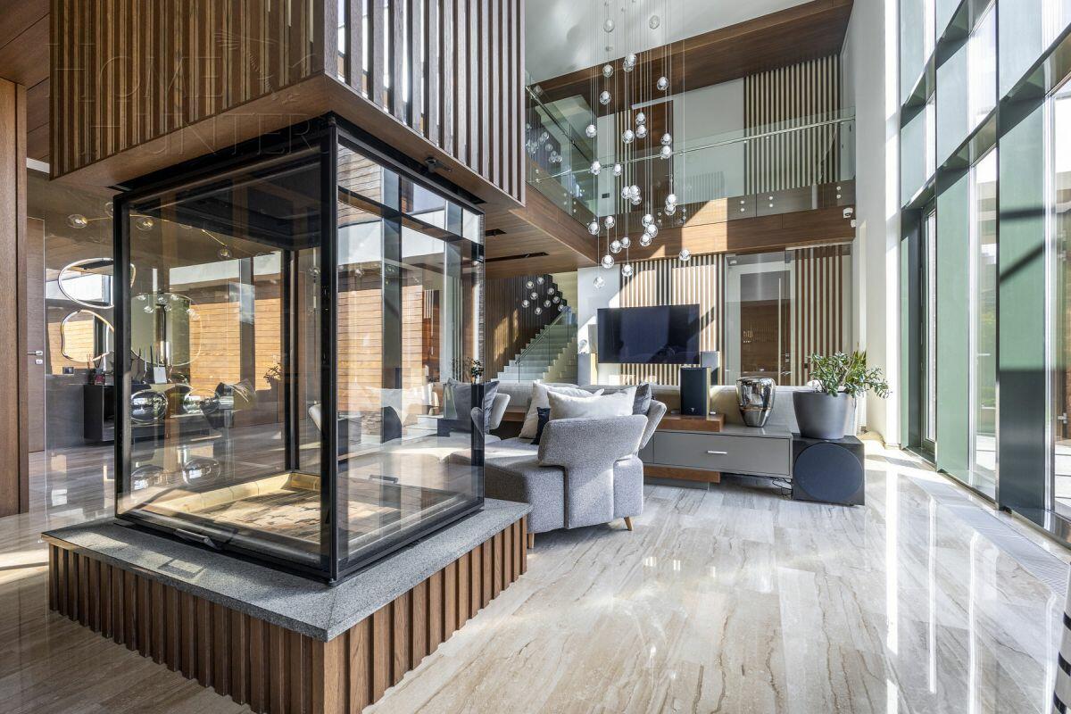 3-этажный коттедж 550 м² с отделкой