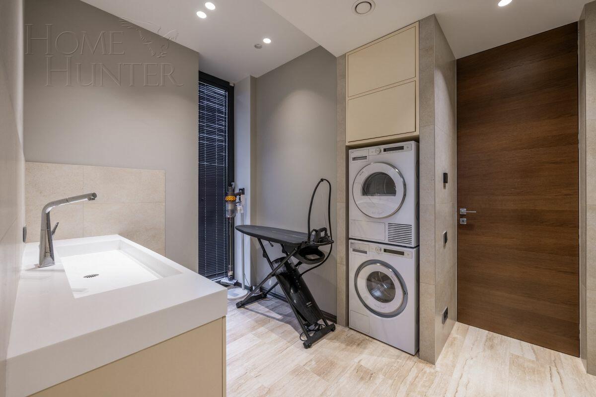 3-этажный коттедж 550 м² с отделкой