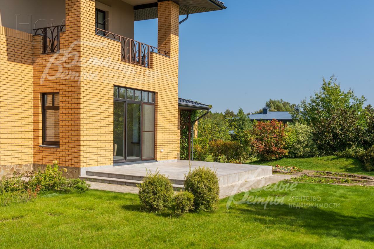 2-этажный коттедж 409 м² с отделкой