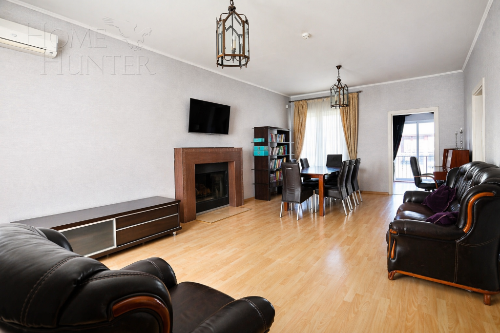 3-этажный коттедж 250 м² с отделкой