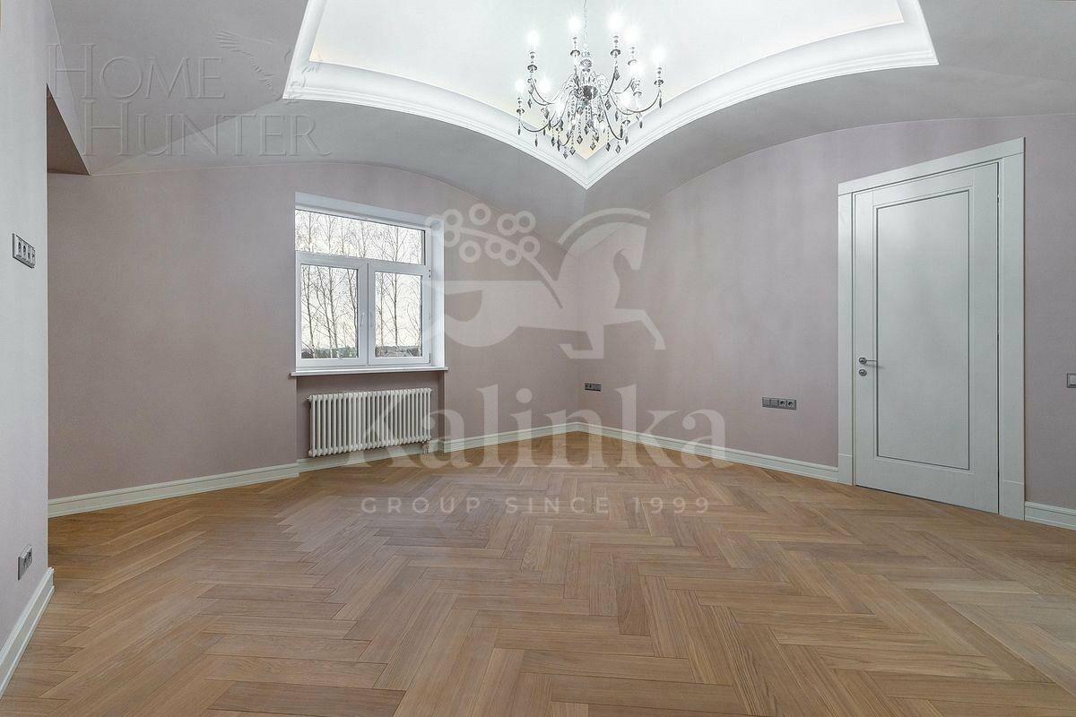 2-этажный коттедж 400 м² с отделкой