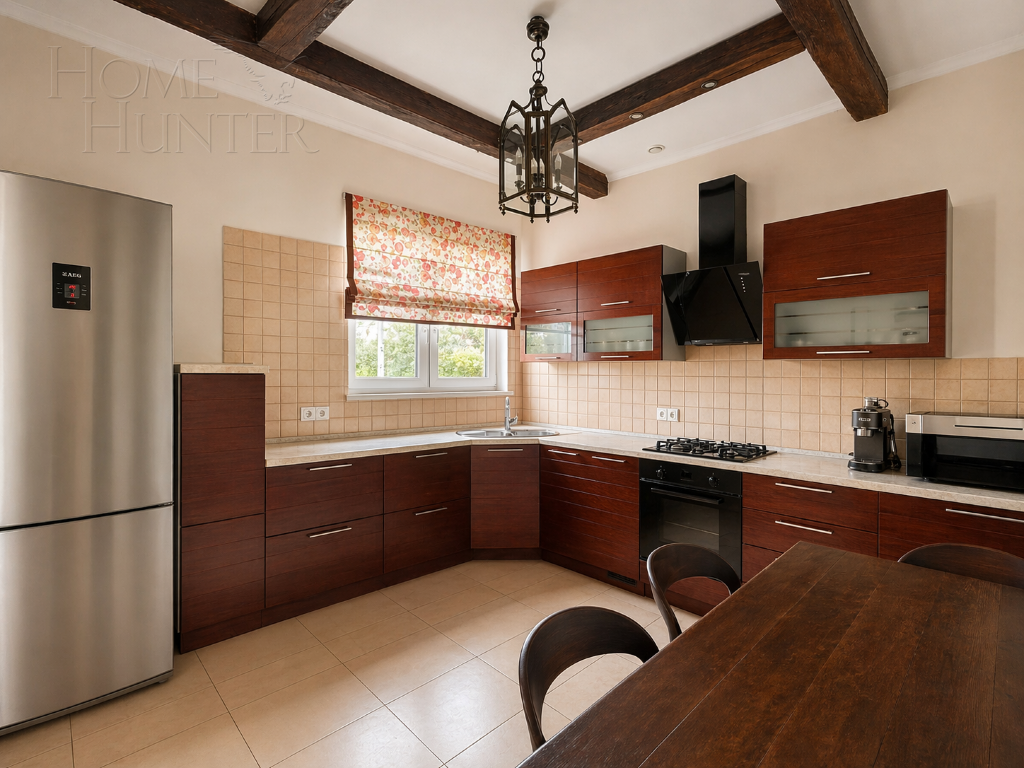 3-этажный коттедж 250 м² с отделкой
