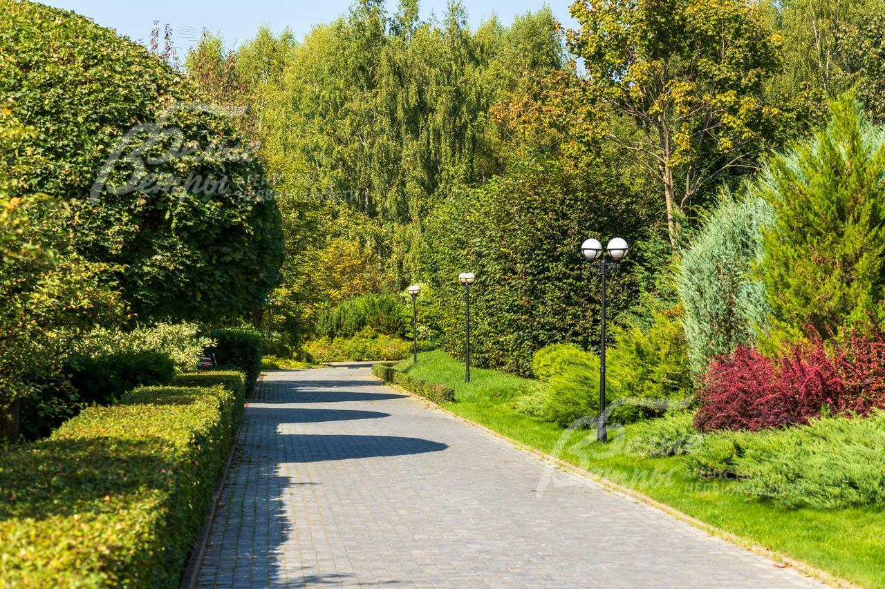 2-этажный коттедж 409 м² с отделкой