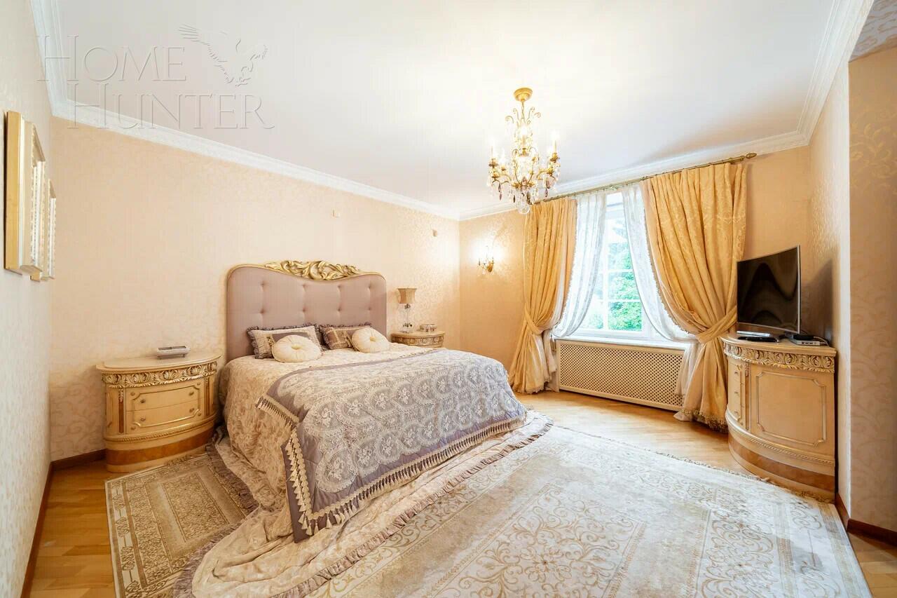 3-этажный коттедж 700 м² с отделкой