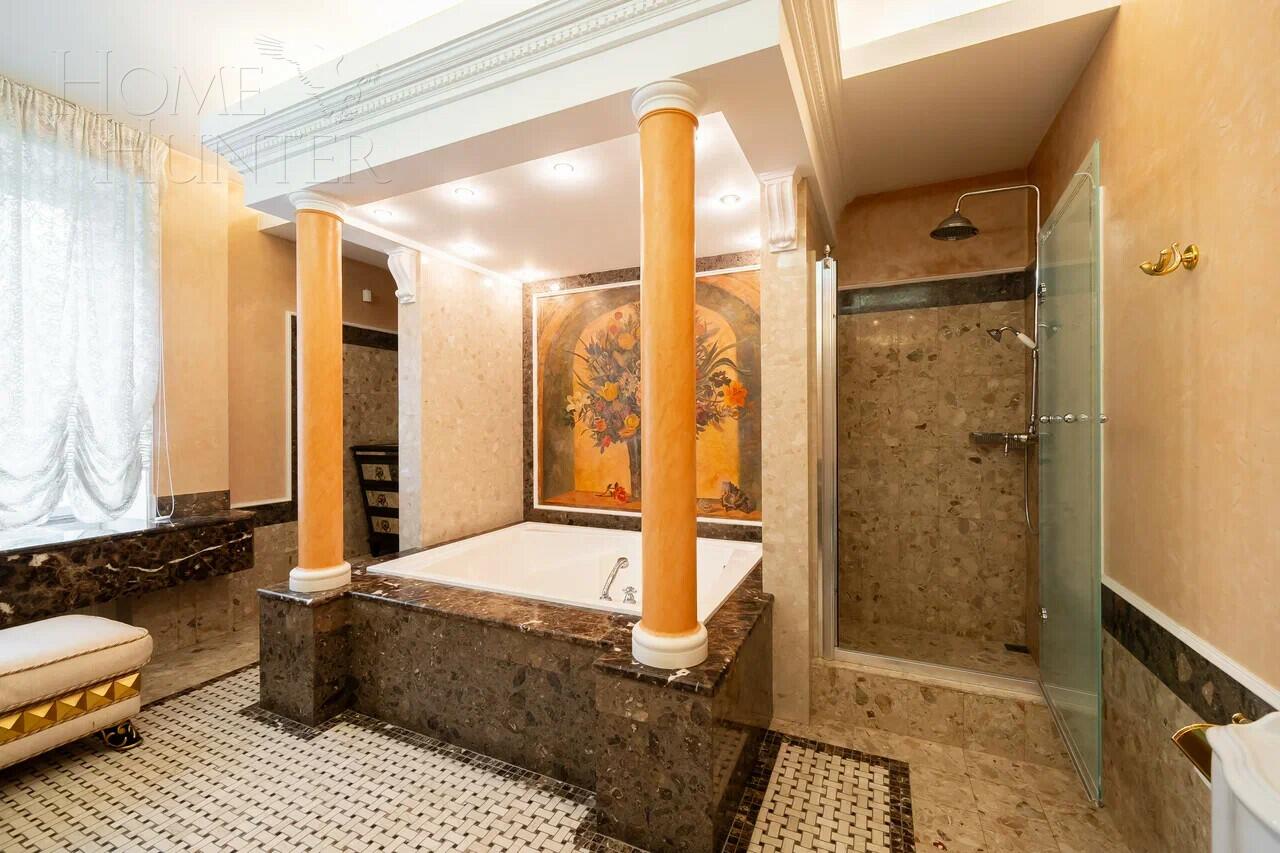 3-этажный коттедж 700 м² с отделкой
