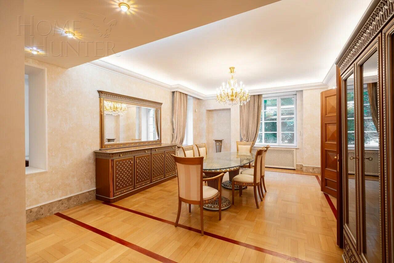 3-этажный коттедж 700 м² с отделкой