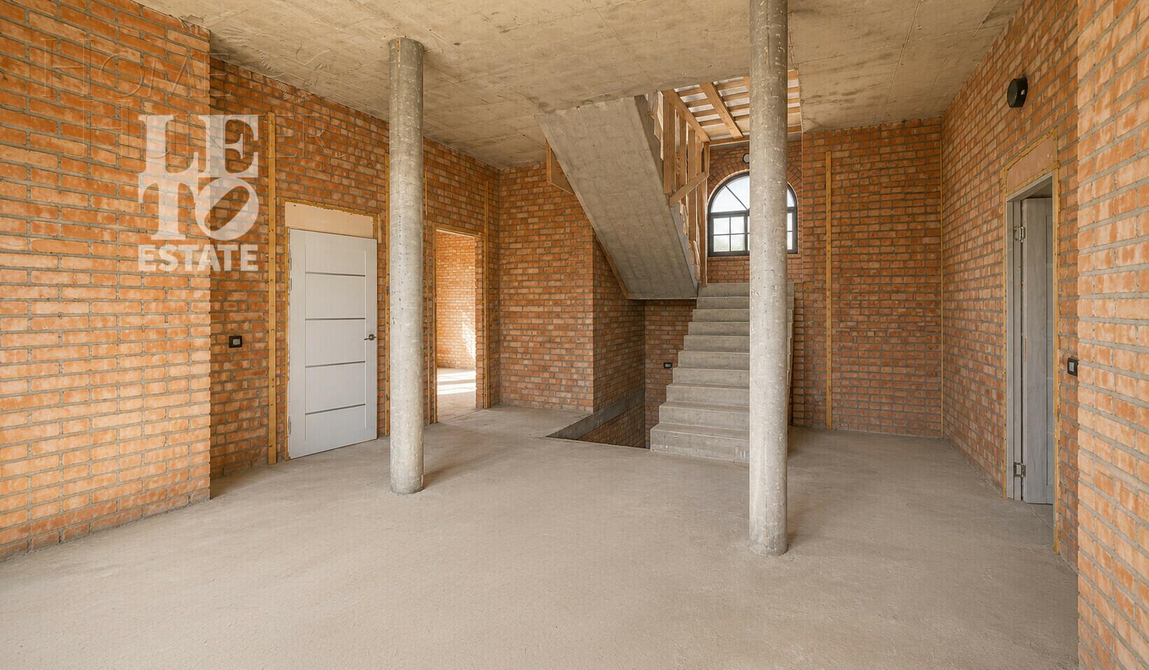 2-этажный коттедж 354.9 м² без отделки