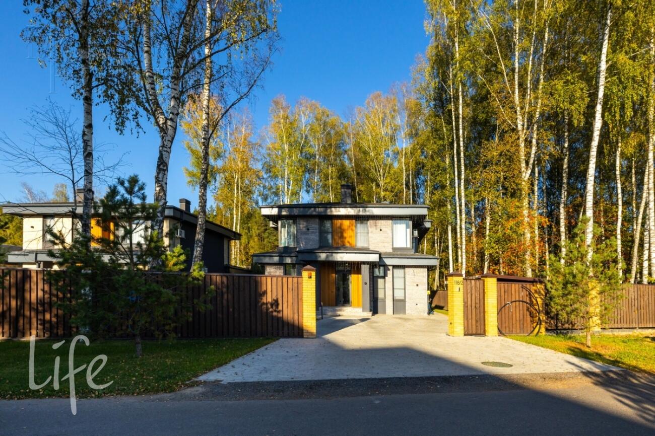 2-этажный коттедж 222 м² с отделкой