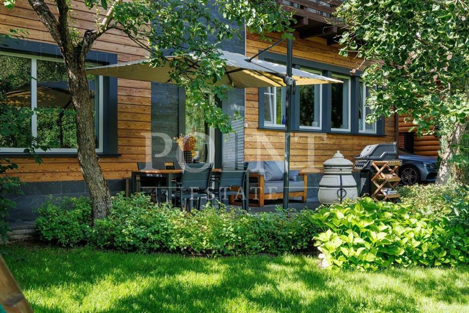 2-этажный коттедж 400 м² с отделкой
