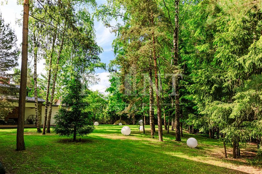 2-этажный коттедж 900 м² с отделкой