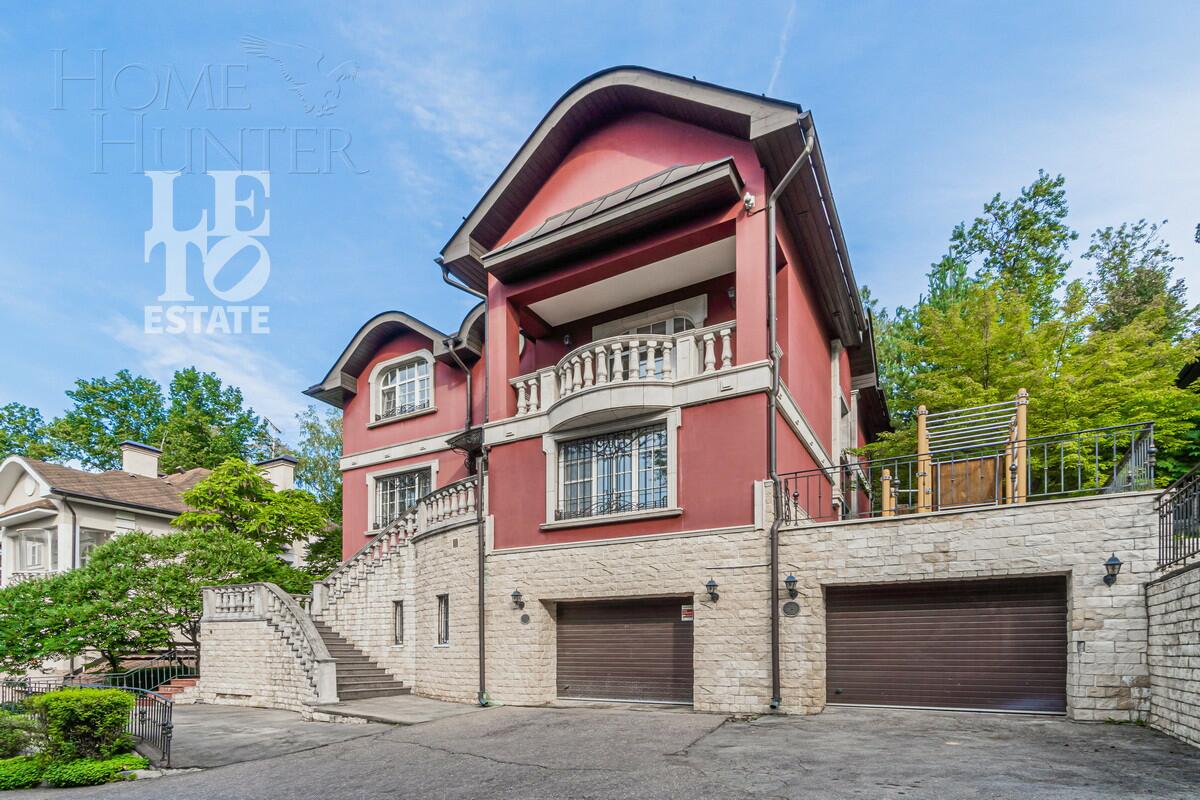 3-этажный коттедж 396.5 м² с отделкой