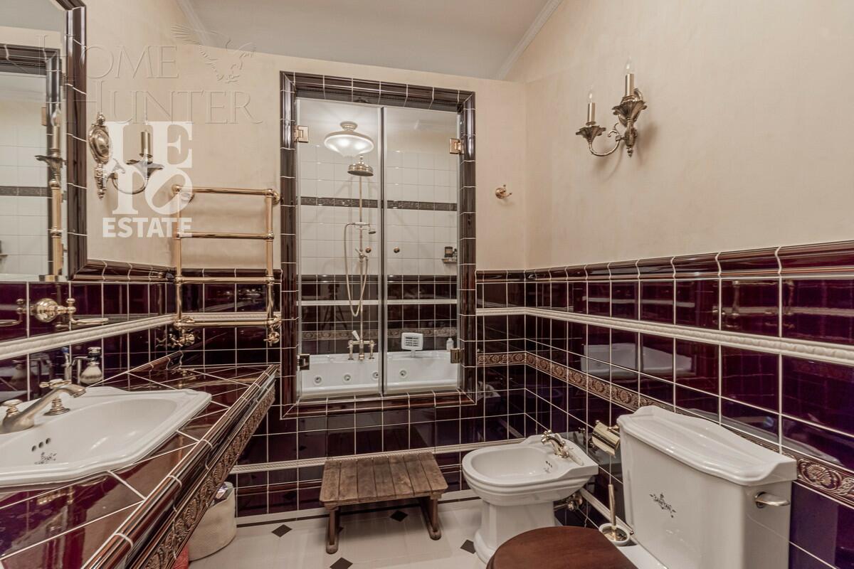 3-этажный коттедж 396.5 м² с отделкой