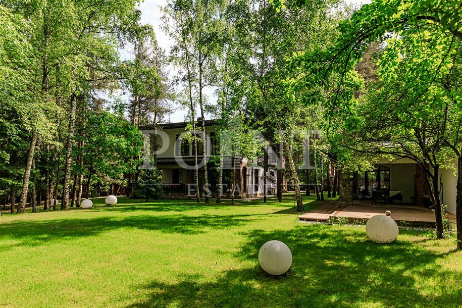 2-этажный коттедж 600 м² с отделкой