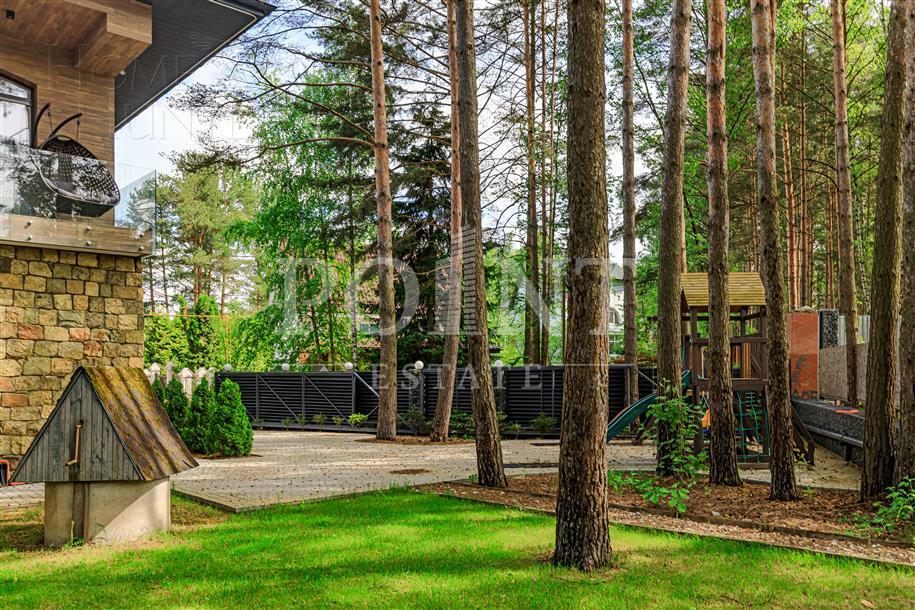 2-этажный коттедж 600 м² с отделкой