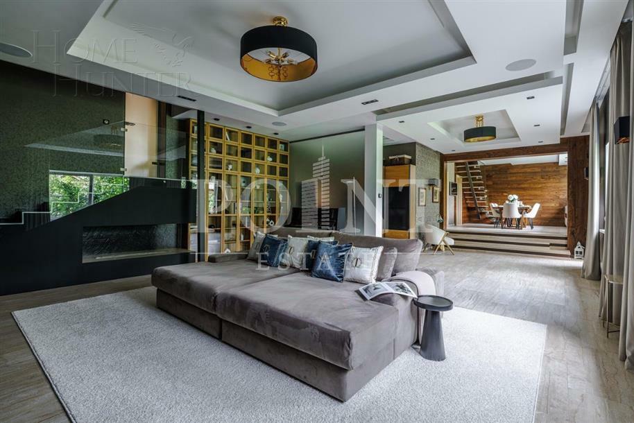 2-этажный коттедж 400 м² с отделкой