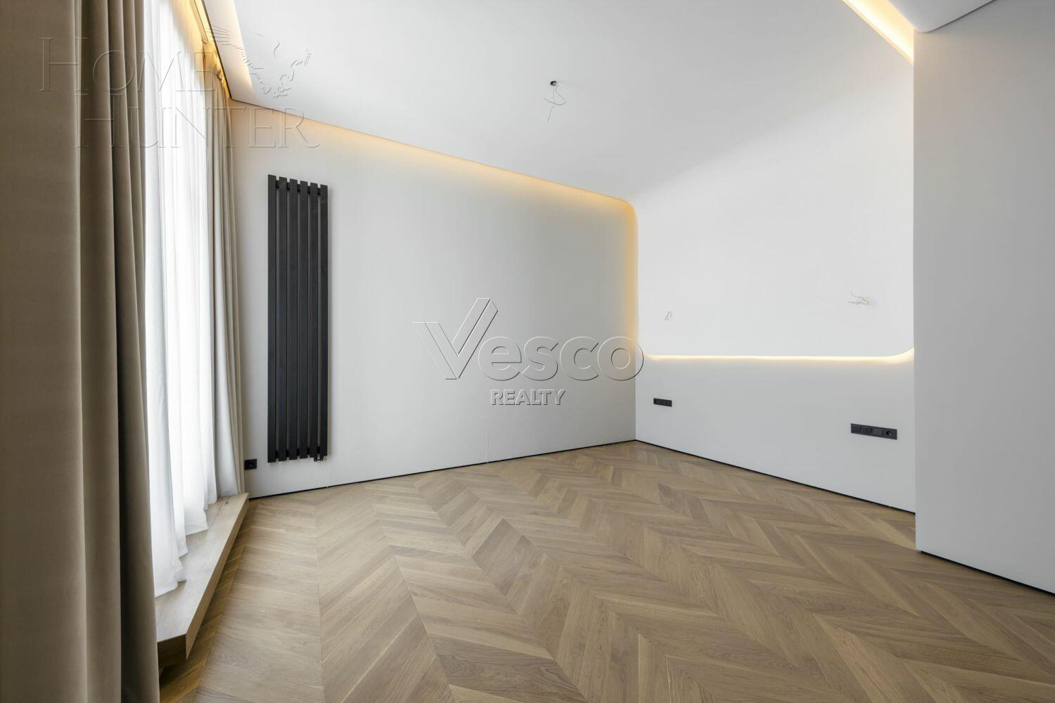 2-этажный коттедж 900 м² без отделки