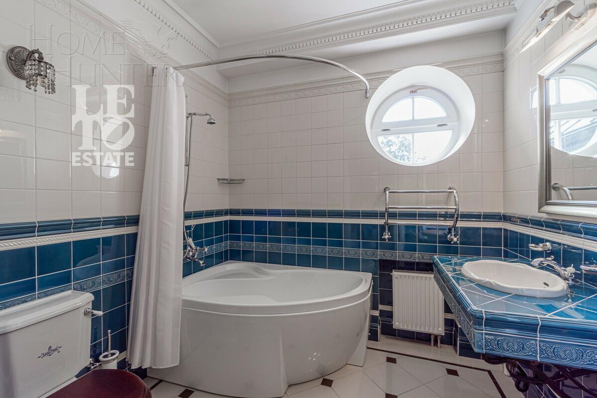 3-этажный коттедж 396.5 м² с отделкой