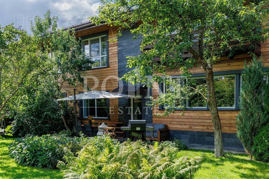 2-этажный коттедж 400 м² с отделкой