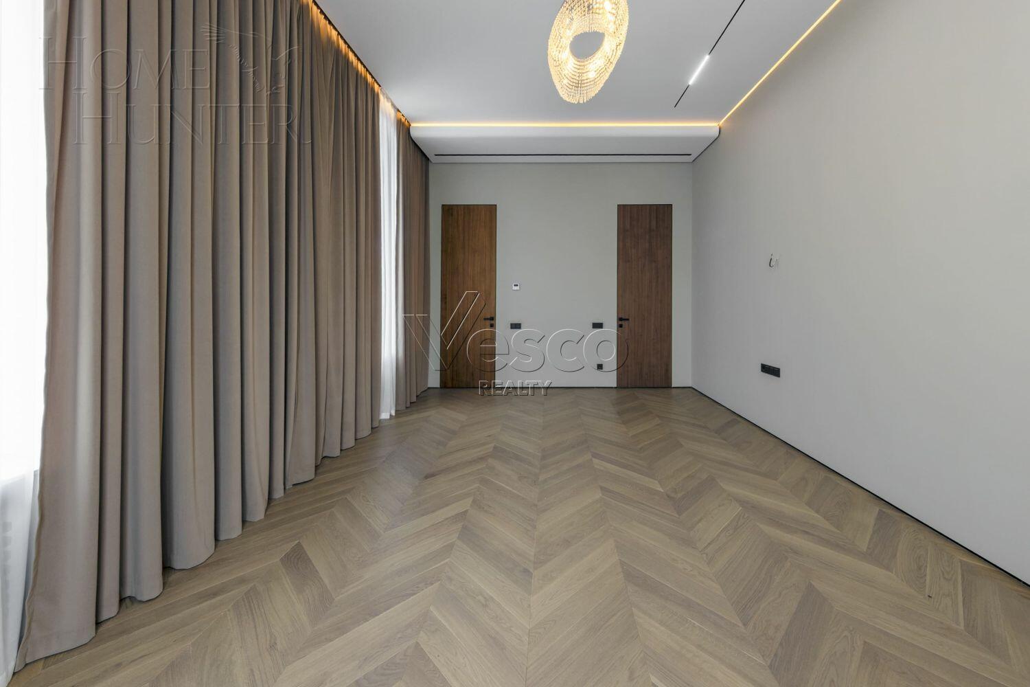 2-этажный коттедж 900 м² без отделки