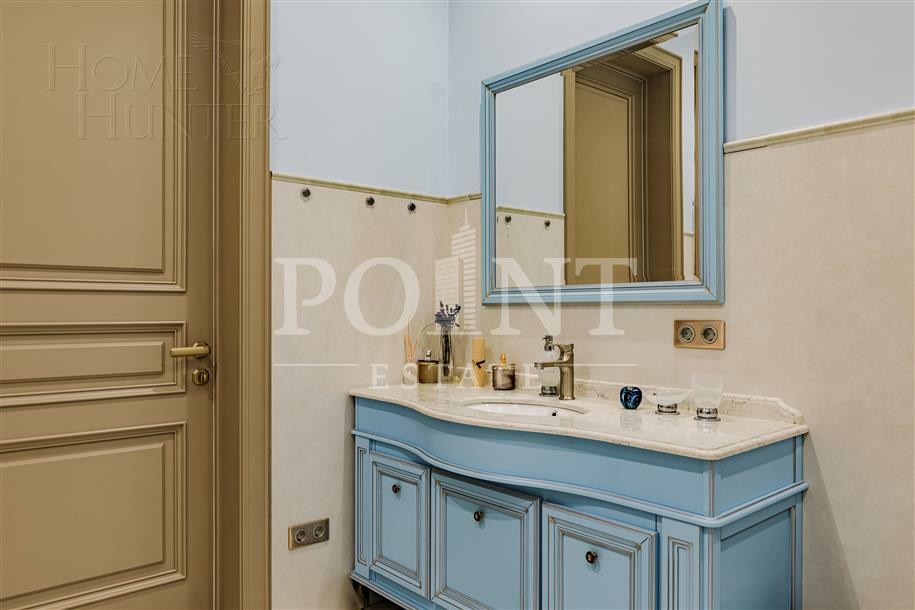 2-этажный коттедж 600 м² с отделкой