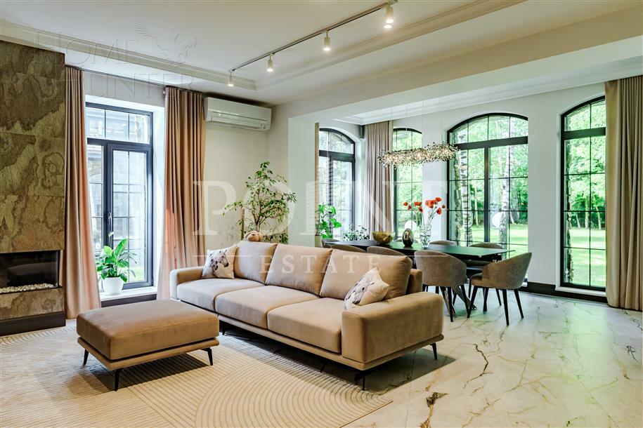 2-этажный коттедж 600 м² с отделкой