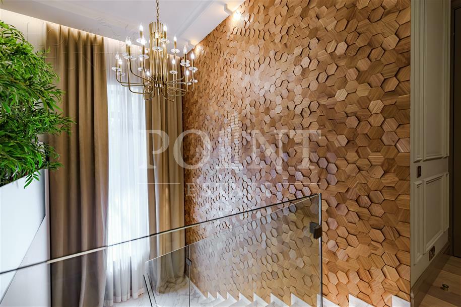 2-этажный коттедж 600 м² с отделкой