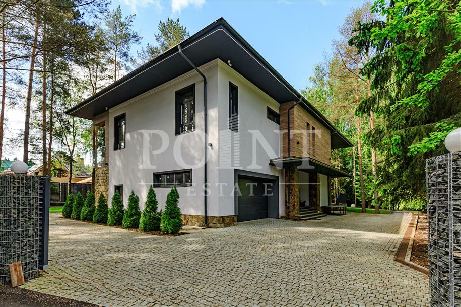 2-этажный коттедж 600 м² с отделкой