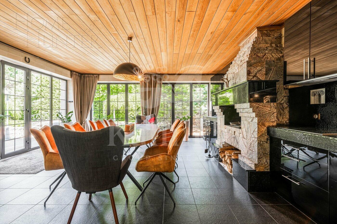 2-этажный коттедж 850 м² с отделкой