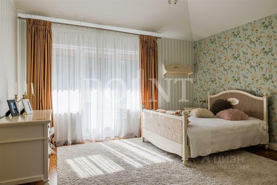 2-этажный коттедж 400 м² с отделкой