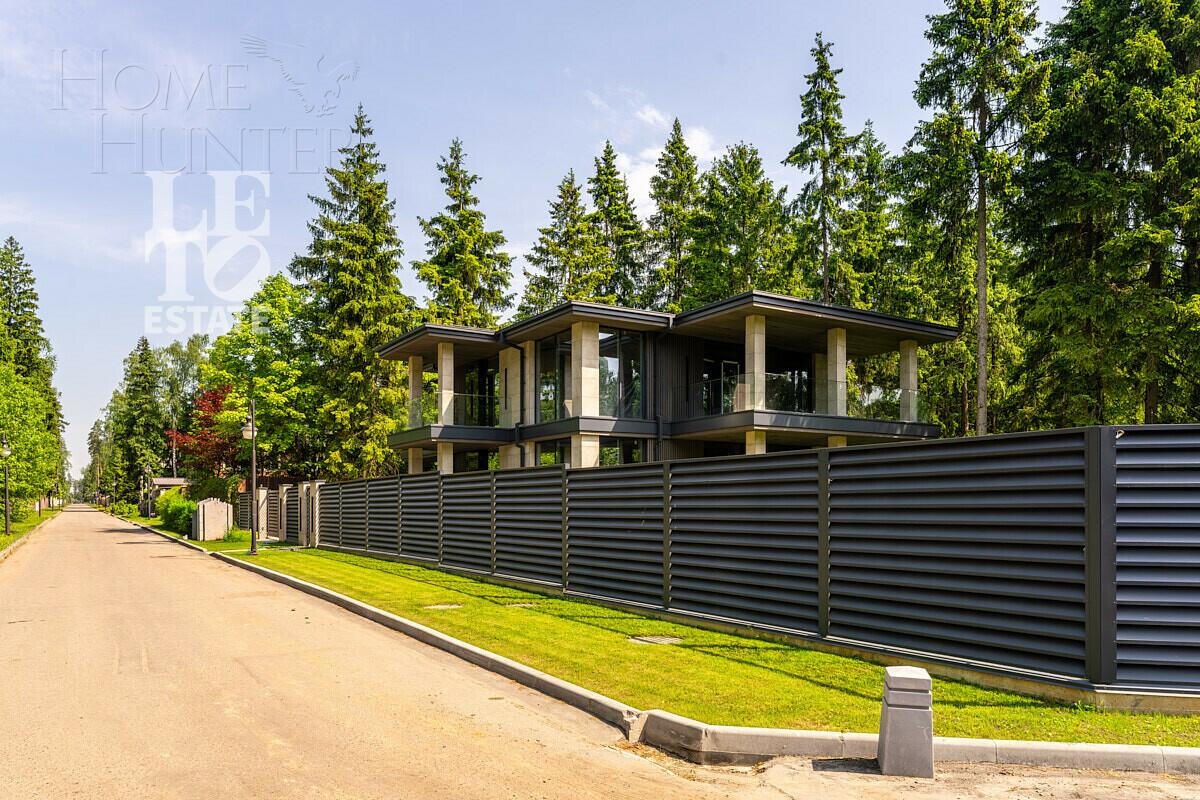 2-этажный коттедж 280 м² без отделки