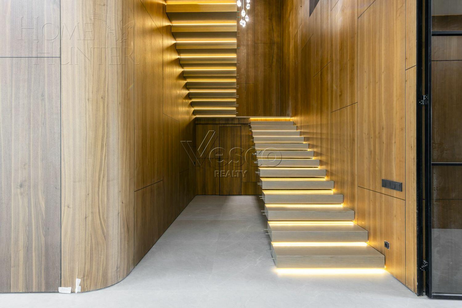 2-этажный коттедж 900 м² без отделки