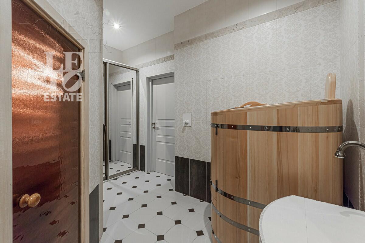3-этажный коттедж 396.5 м² с отделкой