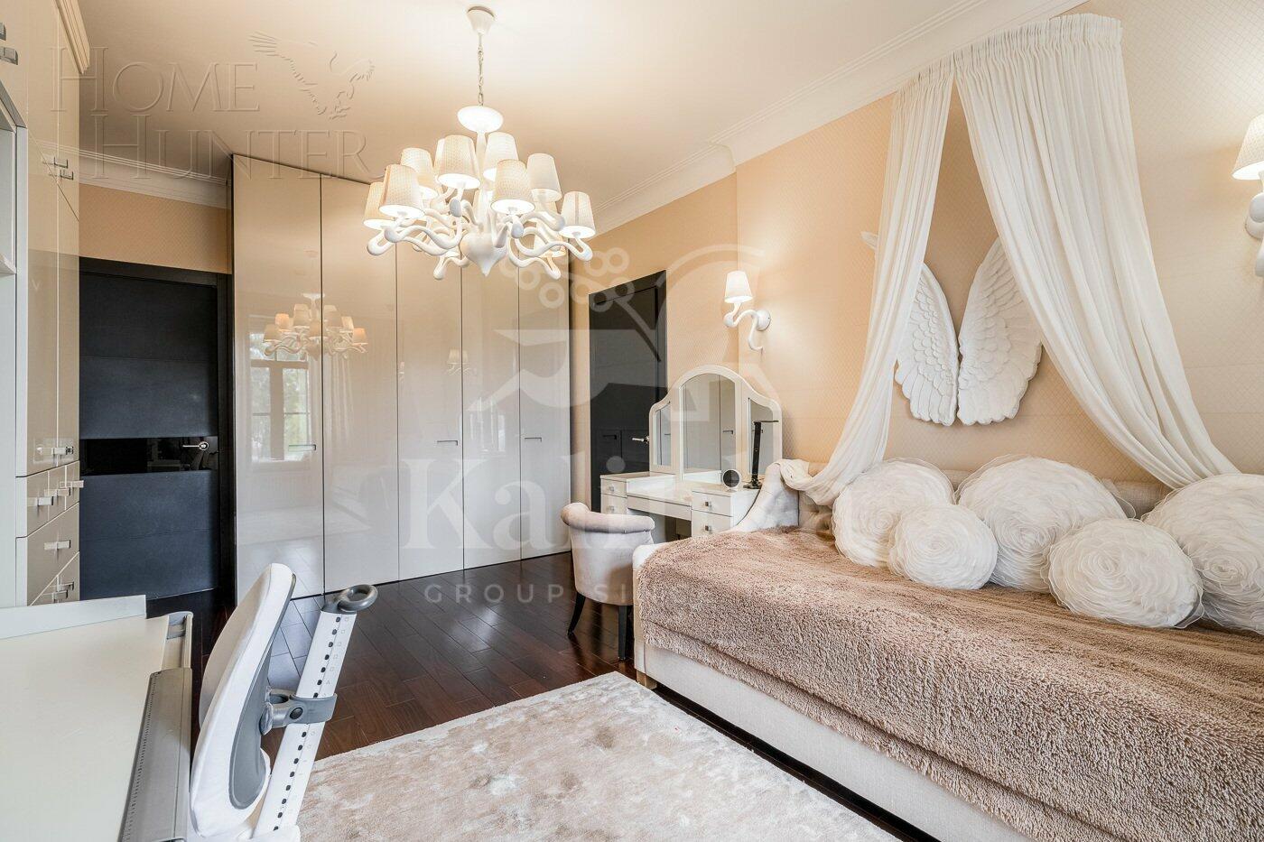 2-этажный коттедж 850 м² с отделкой