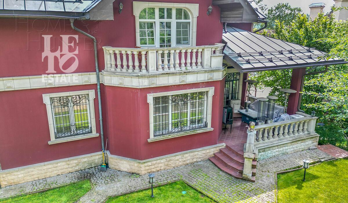 3-этажный коттедж 396.5 м² с отделкой