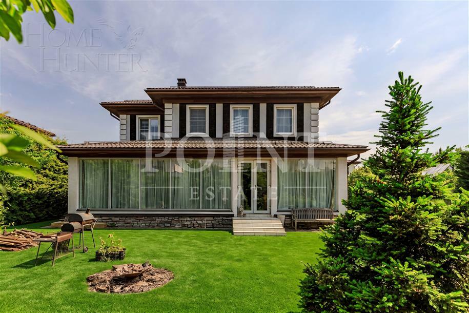 2-этажный коттедж 260 м² с отделкой